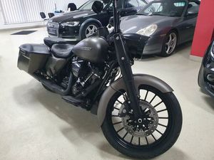 HARLEY-DAVIDSON FLHR ROAD KING SPECIAL