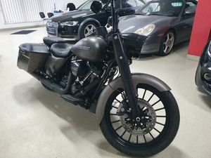 HARLEY-DAVIDSON FLHR ROAD KING SPECIAL