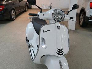 VESPA GTS SUPER 300 MY23