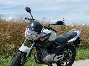 MOTO YAMAHA YBR 125