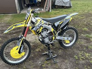 SUZUKI RMZ 450 SUZUKI GIŻYN