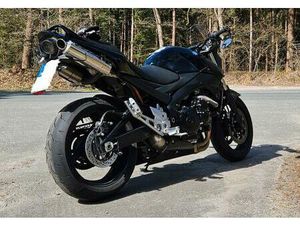 SUZUKI GSR 600A BLACK EDITION YOSHIMURA WENIG KILOMETER