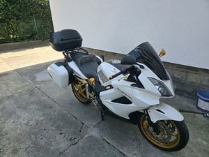 SPRZEDAM HONDĘ VFR800 SZCZERBICE