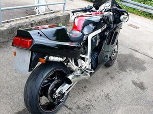 SUZUKI GSXR1100 LUFTGEKÜHLT