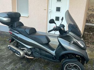 PIAGGIO MP3 500