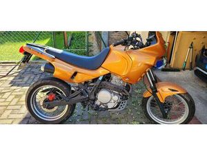 HONDA NX650 DOMINATOR