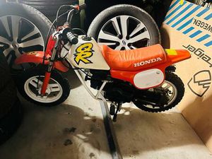 HONDA QR50 MINI MOTORRAD POCKETBIKE ROT-WEIß