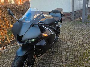 HONDA HONDA CBR600RR ( UNFALLMOTORRAD )