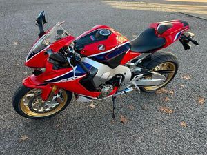 HONDA SC 77 CBR10000RR FIREBLADE S1 SP