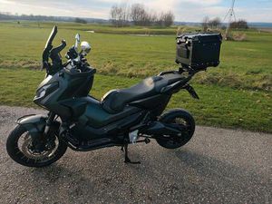 HONDA X-ADV 750 2019 NEUE REIFEN