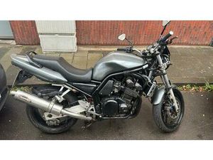 YAMAHA FAZER (FZR) 600