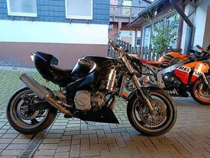 FZR 1000 STREETFIGHTER