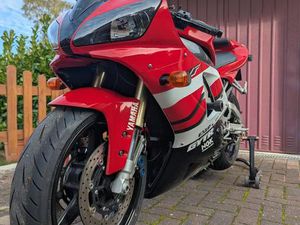 YAMAHA YZF R1 RN04 VIVED COCKTAIL RED 2000 R6 RN09 RN01 FESTPREIS