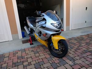 YAMAHA YZF 600R THUNDERCAT