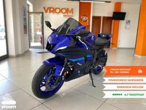 YAMAHA YZF 690 R7