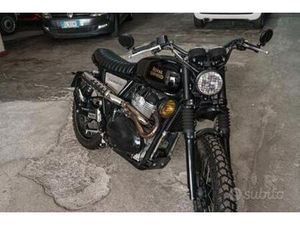 ROYAL ENFIELD INTERCEPTOR 650 (REALIZZO IMMEDIATO