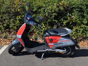 ELEKTRO MOPED ROLLER SUPER SOCU CU-X