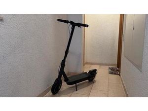 NINEBOT KICKSCOOTER MAX G2D BY SEGWAY E-SCOOTER, WIE NEU