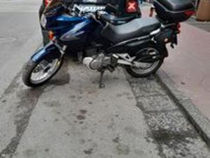 SUZUKI XF FREEWIND 650 - 2000