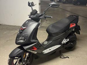 SCOOTER 50 // PEUGEOT SPEEDFIGHT 4