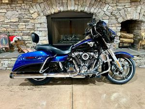 2018 FLHX - STREET GLIDE
