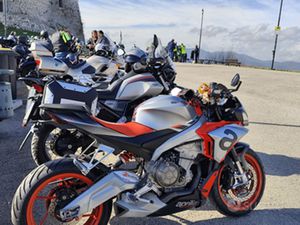 APRILIA TUONO 660 COMPRESO PASSAGGIO