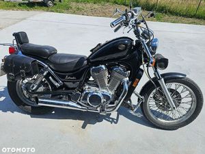 SUZUKI INTRUDER