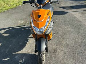 SCOOTER STREETZONE NAKED