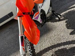 KTM 125