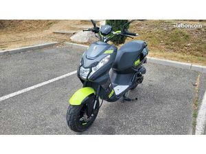 PEUGEOT STREET ZONE 4T