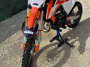 125 SX