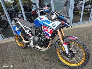 BMW F900 GS