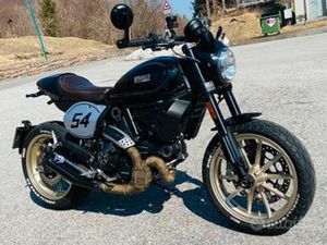 DUCATI SCRAMBLER CAFÈRACER 800