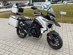 BENELLI TRK 702 WEIß INKL. KOFFERSYSTEM