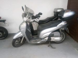 HONDA SH 300