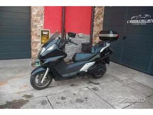 HONDA SILVER WING 500