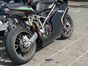 DUCATI 749 DARK