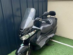 BURGMAN 125 GAGÉE QUE POUR PROFESSIONNEL
