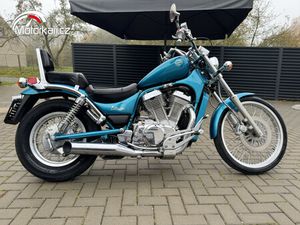 SUZUKI VS 600 GL INTRUDER