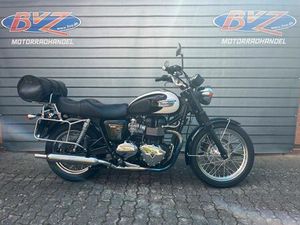 TRIUMPH BONNEVILLE T100