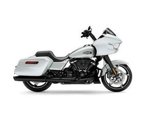 HARLEY-DAVIDSON® ROAD GLIDE® 2025 FLTRX WHITE ONYX PEARL - BLACK FINISH