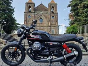 MOTO GUZZI V7 STONE SPECIAL EDITION