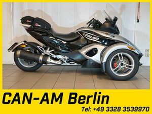 CAN-AM SPYDER RS