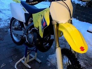 SUZUKI RM 250