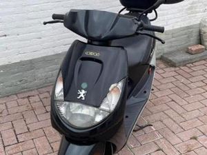 VIVACITY 50CC €400 VEEL NIEUWE ONDERDELEN!!!!! — SCOOTERS | PEUGEOT — MARKTPLAATS
