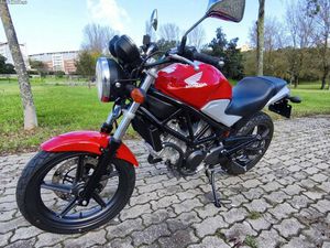 HONDA VTR 250 2300KM 3600KM