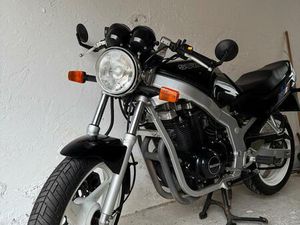 SUZUKI GS500 / SEHR GEPFLEGT UND WENIG KM