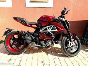 MV AGUSTA 800 BRUTALE