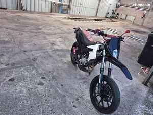 DERBI PARFAIT ÉTAT AVEC CONTRÔLE TECHNIQUE