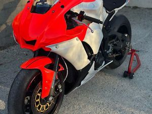 YAMAHA R1 2020 PISTE